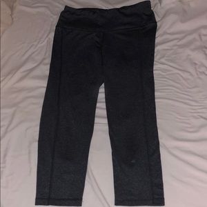 Calf length work out pants